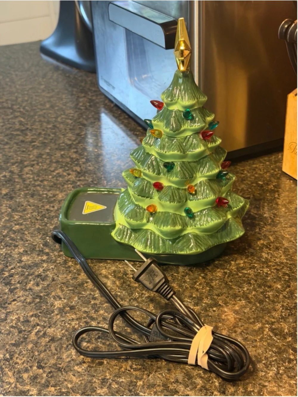 Scentsy Merry Little Christmas Tree Full Size Wax Warmer